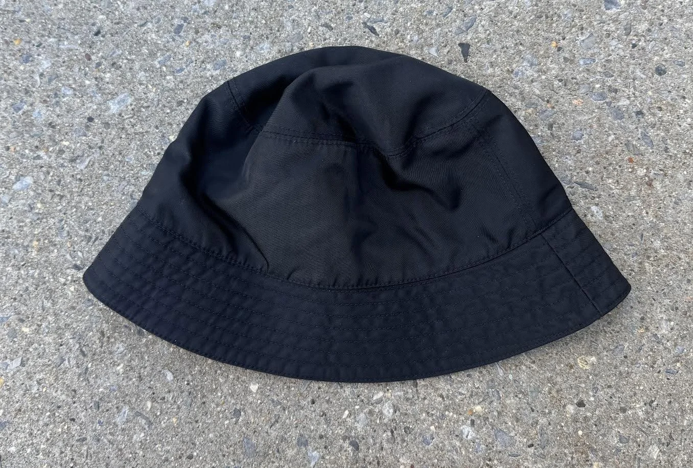 PRADA Re-Nylon バケットハット ブラック L back+of+Prada+bucket+hat.jpg?